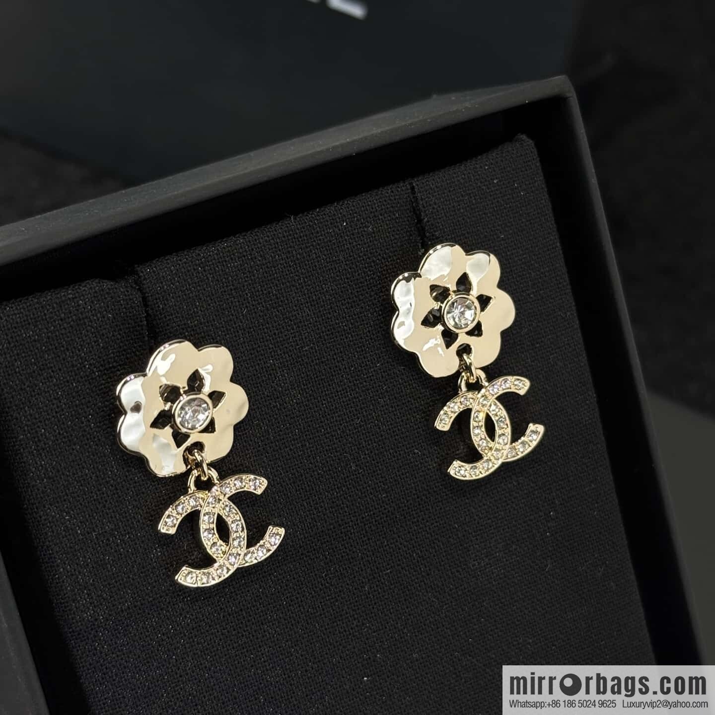 ❗️New ❗️☀️ New ☑️ Chanel C2 double c flower stud earrings ☀️