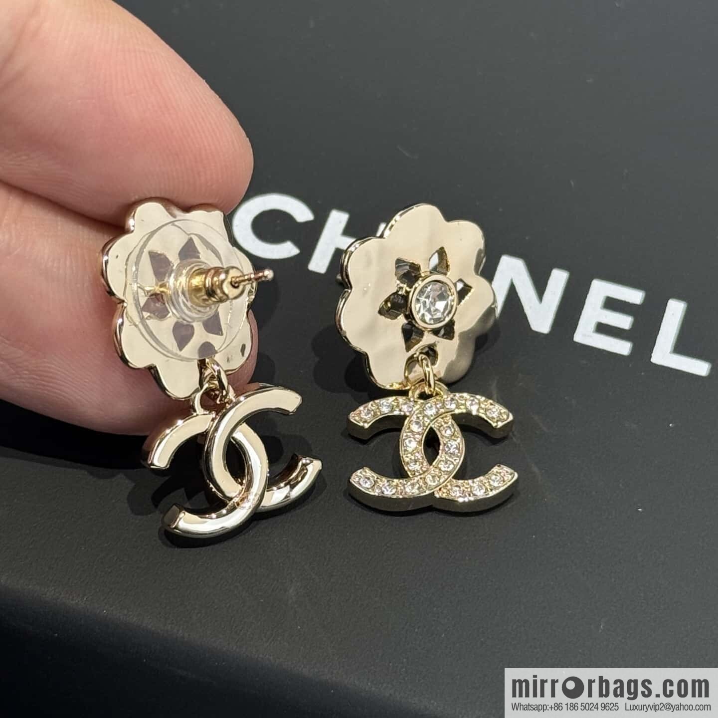 ❗️New ❗️☀️ New ☑️ Chanel C2 double c flower stud earrings ☀️