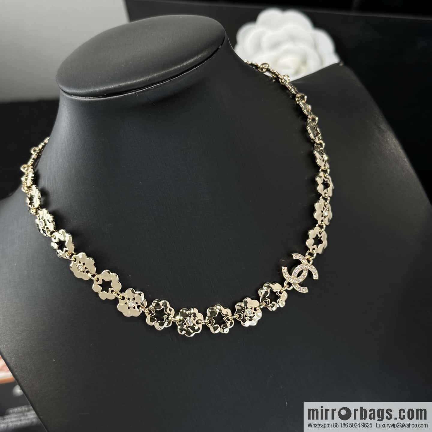 ❗️New ❗️☀️ New ☑️ Chanel Double C Flower Necklace ☀️