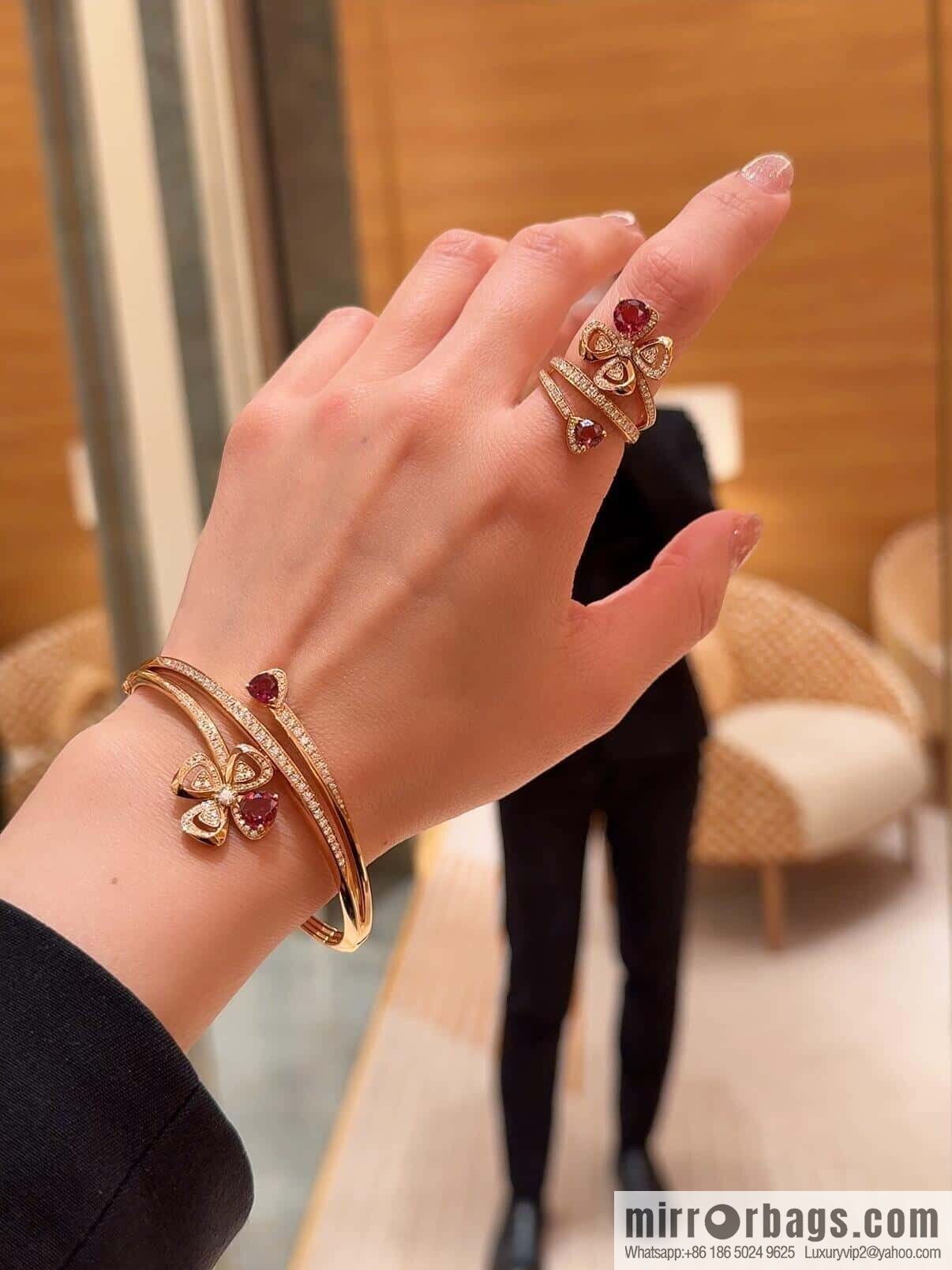 ❗️New ❗️ ☀ BVLGARI DIVAS'DREAM Ruby Clover Bracelet Bracelet ☀️