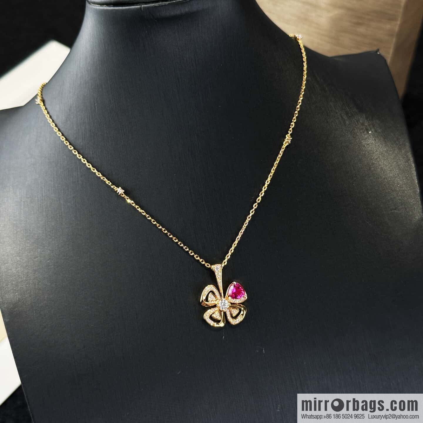 ❗️New ❗️ ☀ BVLGARI DIVAS'DREAM Ruby Clover Necklace ☀️