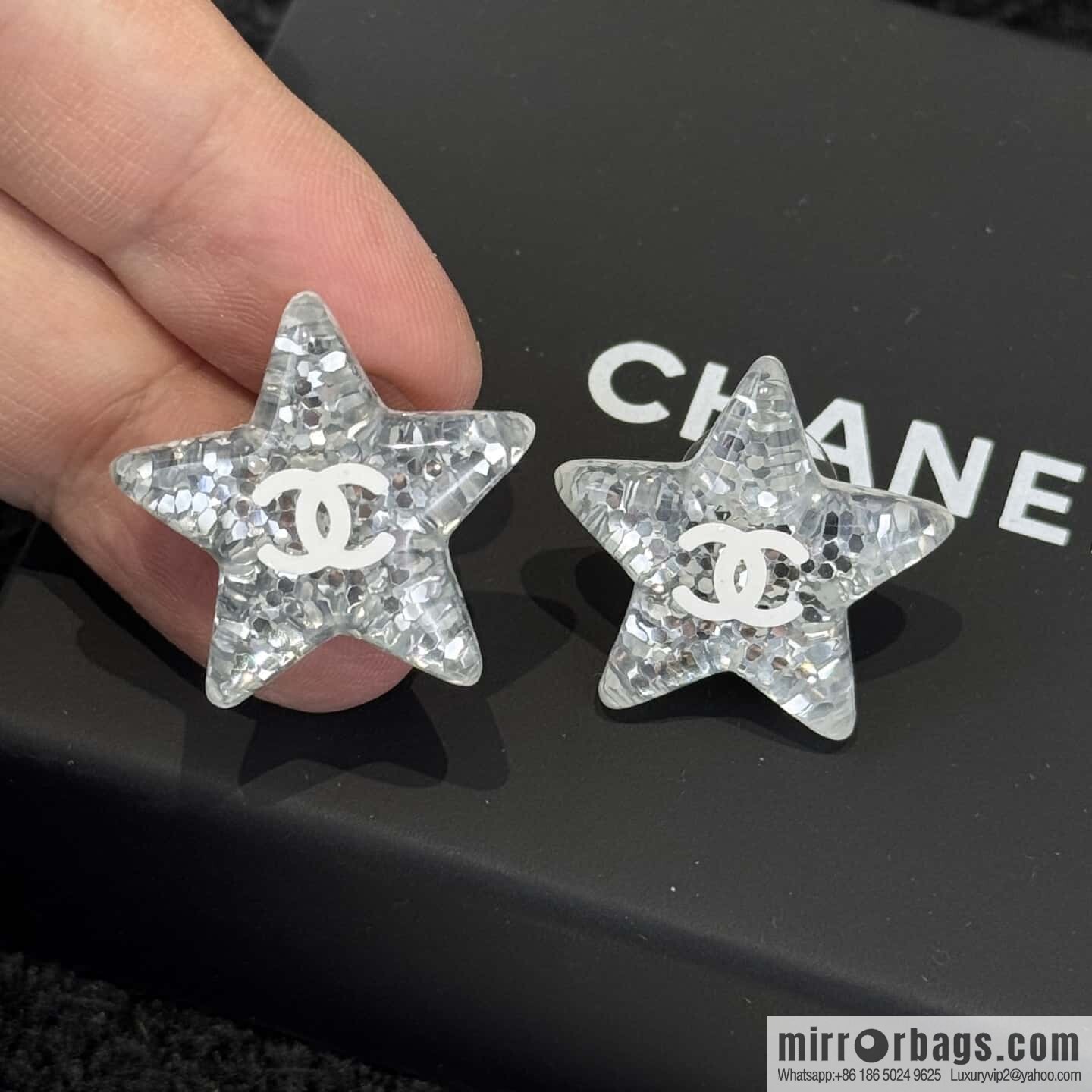 ❗️New ❗️☀️ new ☑️ chanel c1 double c acrylic star stud earrings ☀️