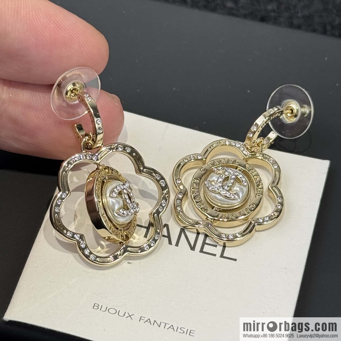 ❗️New ❗️ ☀️ new ☑️ chanel c2 double c flower stud earrings ☀️