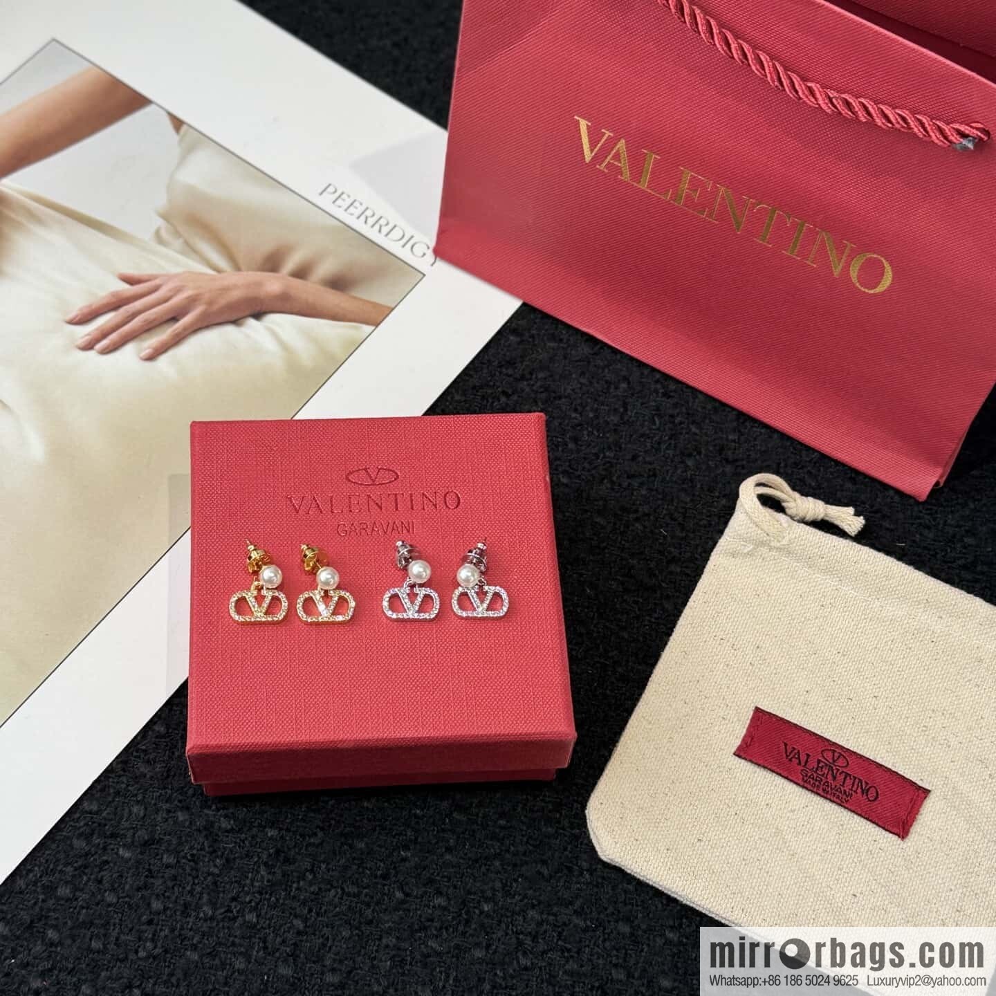 ❗️New ❗️ New ☑️ Valentino brick pearl stud earrings