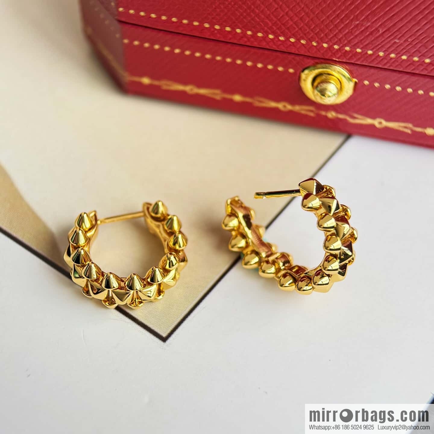 ❗️New ❗️ ☀️ Cartier clash de Cartier mini bullet full drill stud earrings ☀️