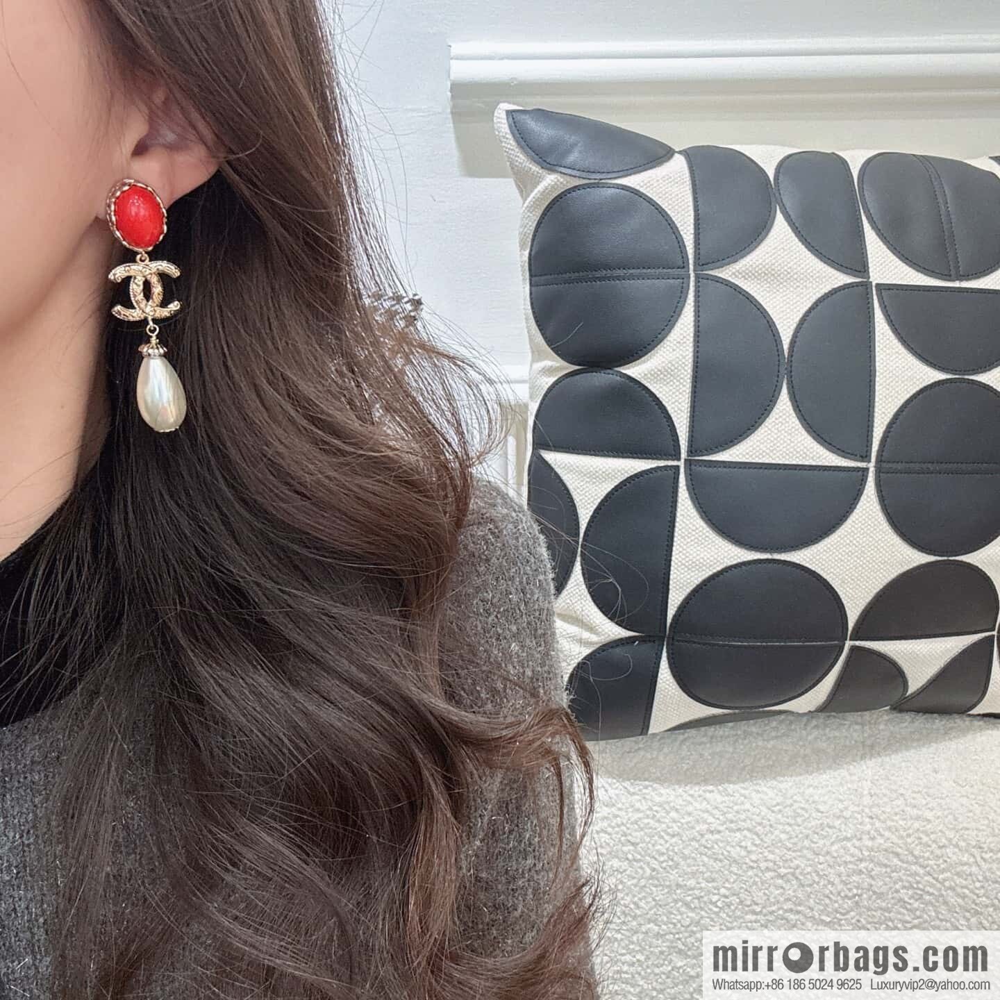 ❗️New ❗️☀️ new ☑️ Chanel c3 double c red pearl stud earrings ☀️