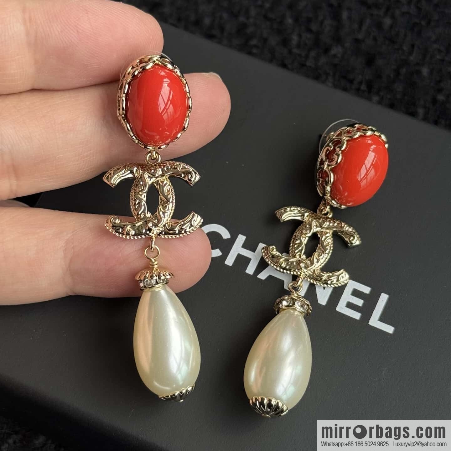 ❗️New ❗️☀️ new ☑️ Chanel c3 double c red pearl stud earrings ☀️