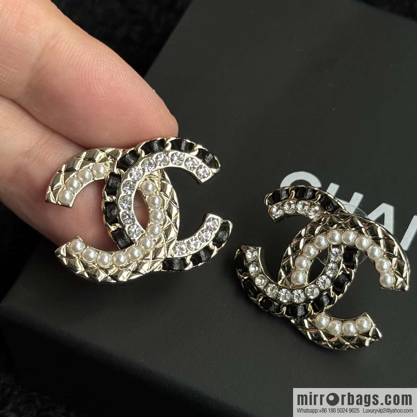 ❗️New ❗️☀️ New ☑️ Chanel c1 double c pearl black leather rope stud earrings ☀️