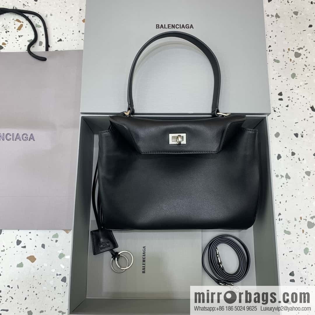 🖤[Small black silver buckle 】 𝐁𝐀𝐋𝐄𝐍𝐂𝐈𝐀𝐆𝐀 𝐑𝐎𝐃𝐄𝐎 𝐁𝐀𝐆 series handbag model number: 78972