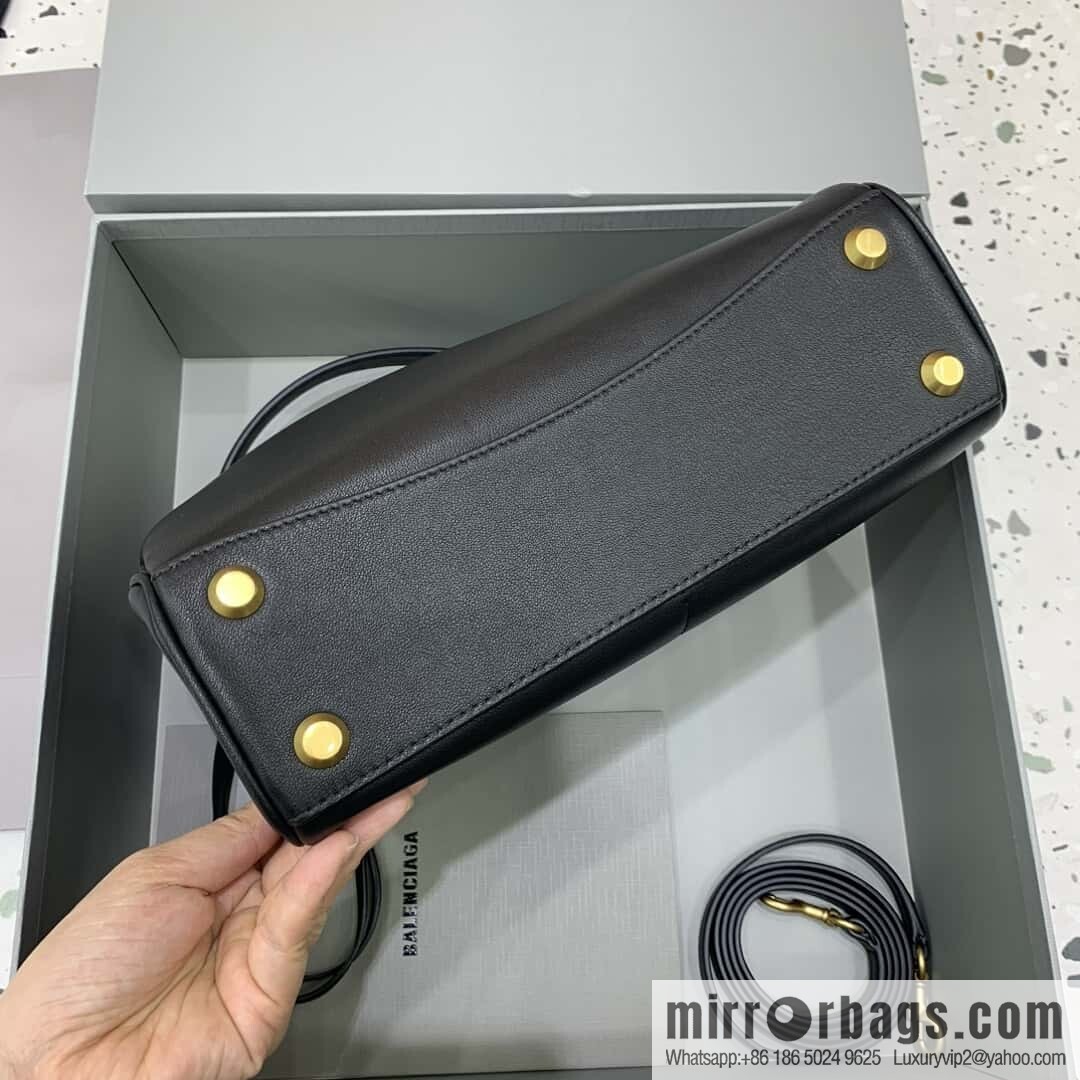 🖤[Small black gold buckle 】 𝐁𝐀𝐋𝐄𝐍𝐂𝐈𝐀𝐆𝐀 𝐑𝐎𝐃𝐄𝐎 𝐁𝐀𝐆 series handbag model number: 78972