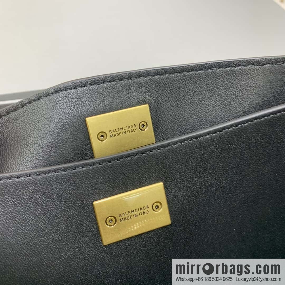 🖤[Small black gold buckle 】 𝐁𝐀𝐋𝐄𝐍𝐂𝐈𝐀𝐆𝐀 𝐑𝐎𝐃𝐄𝐎 𝐁𝐀𝐆 series handbag model number: 78972