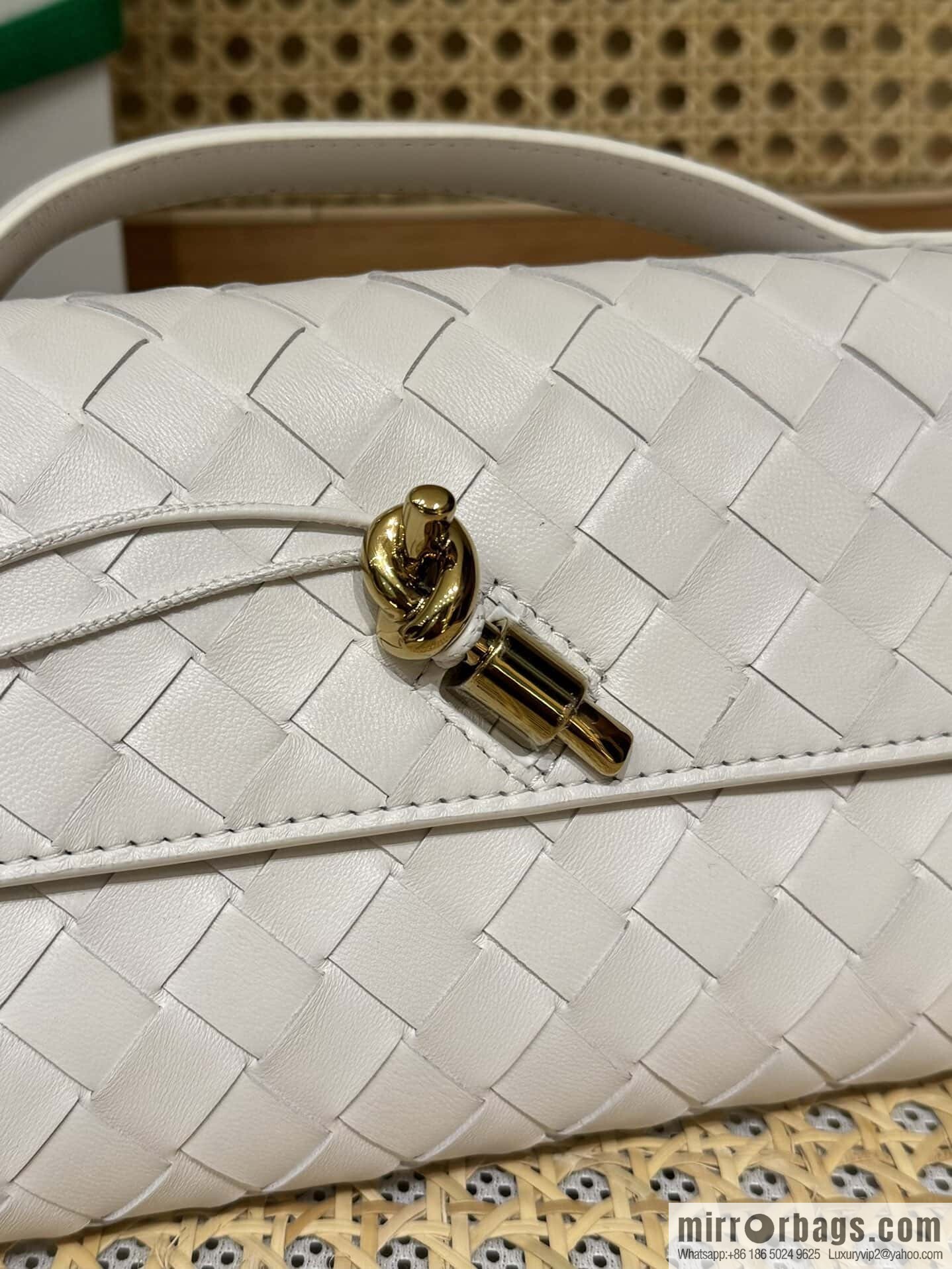 BV Andiamond Clutch 741511 White