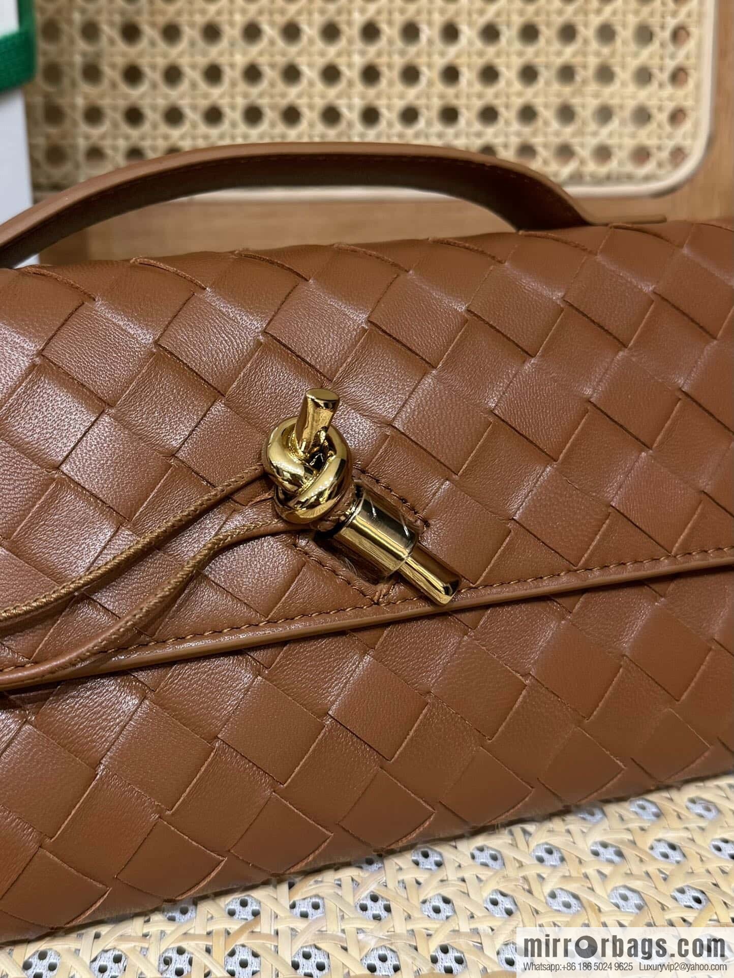 BV Andiamond Clutch 741511 Amber