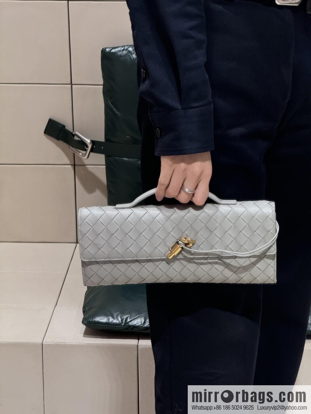 BV Andiamond Clutch 741511 Silver Grey