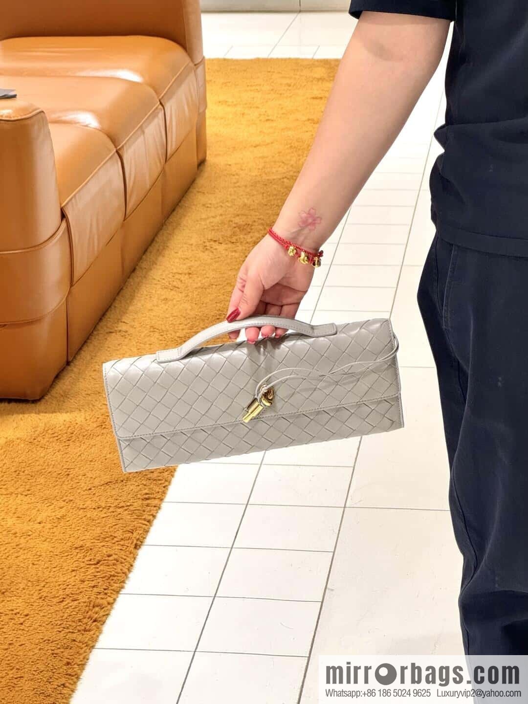 BV Andiamond Clutch 741511 Silver Grey