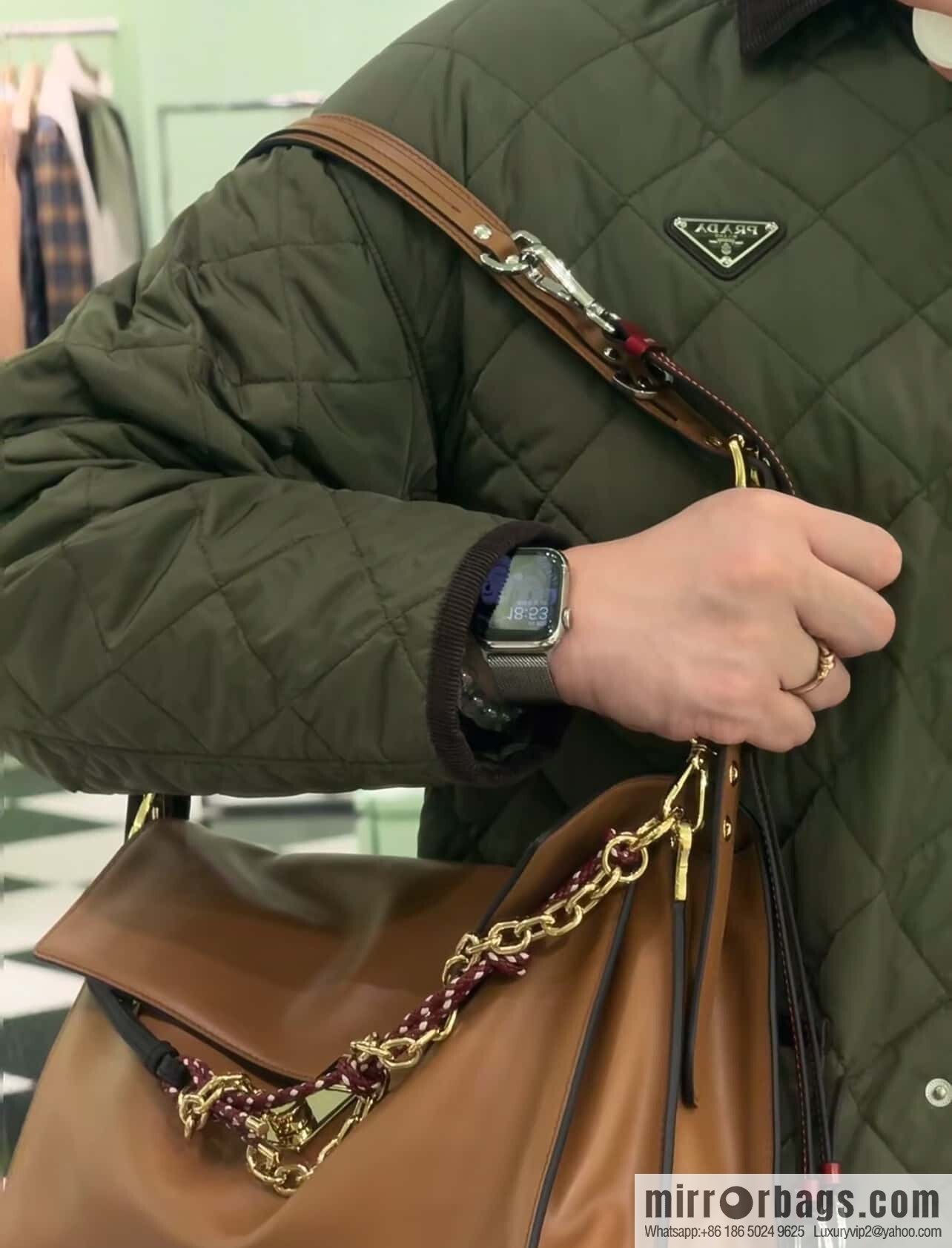 PRADA 🎉 new 🎉 1BD378 large 🎉🎉 brown