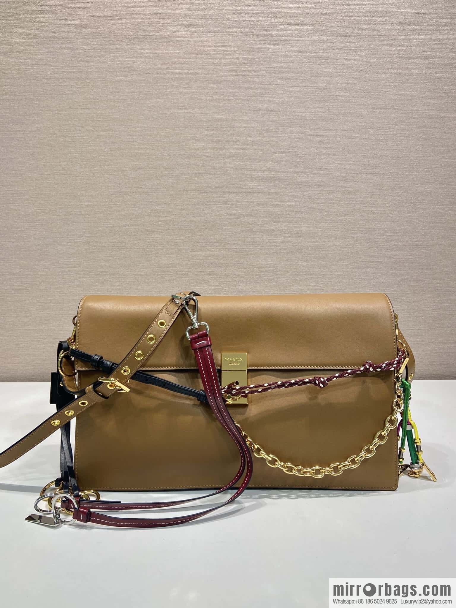 PRADA 🎉 new 🎉 1BD378 large 🎉🎉 brown