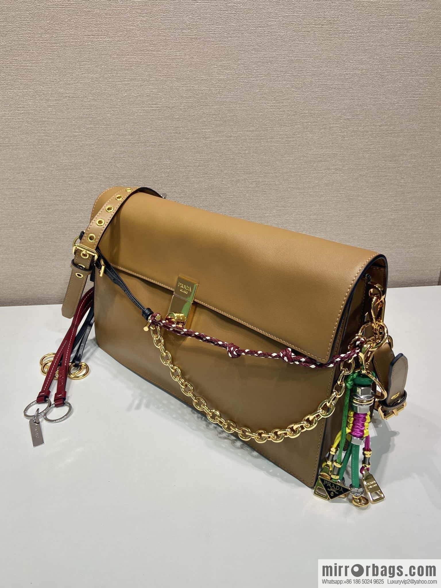 PRADA 🎉 new 🎉 1BD378 large 🎉🎉 brown