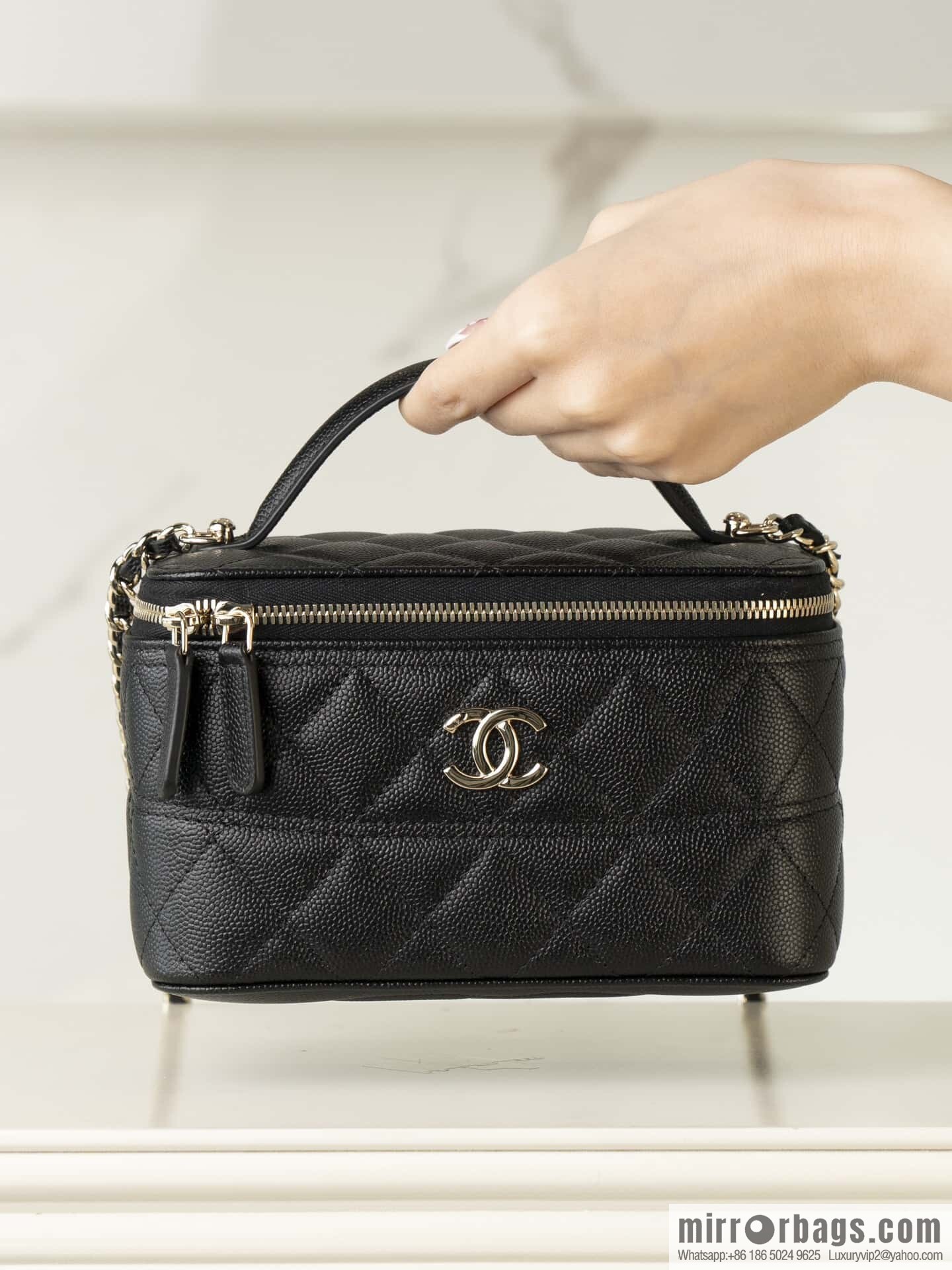 ππ‘ππ§ππ₯ πππ new, handle box bag, black gold lychee cow π€ AP4404