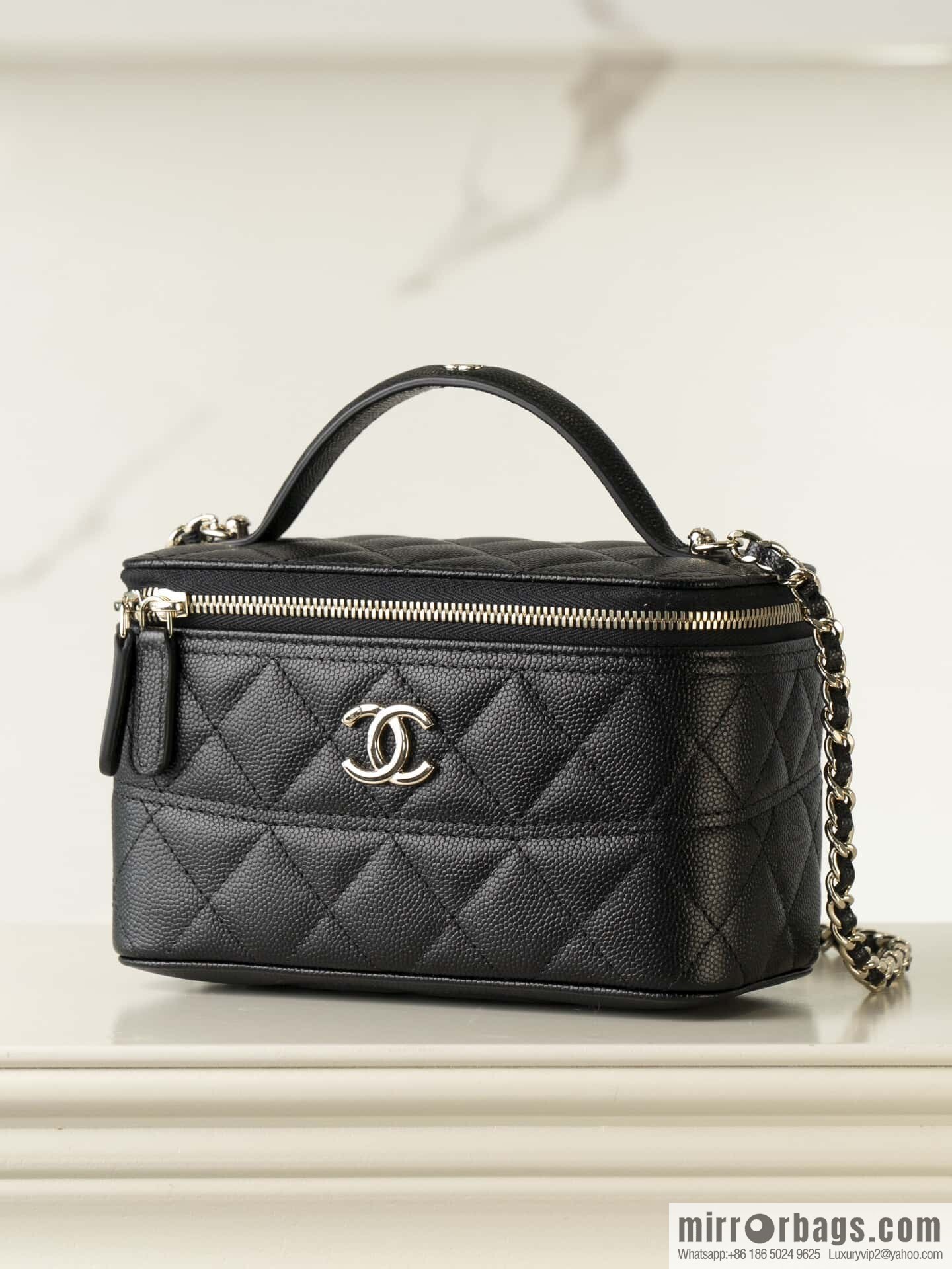 ππ‘ππ§ππ₯ πππ new, handle box bag, black gold lychee cow π€ AP4404