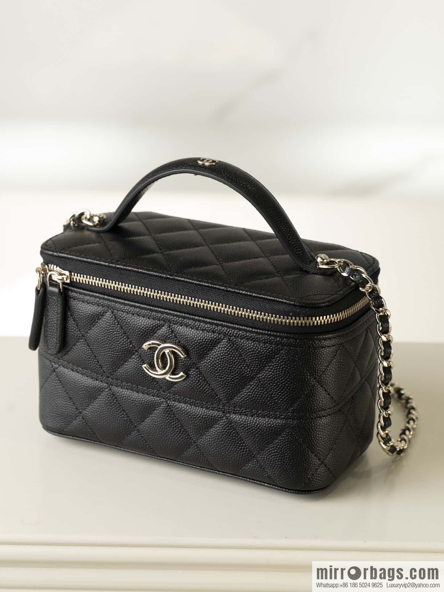 ππ‘ππ§ππ₯ πππ new, handle box bag, black gold lychee cow π€ AP4404