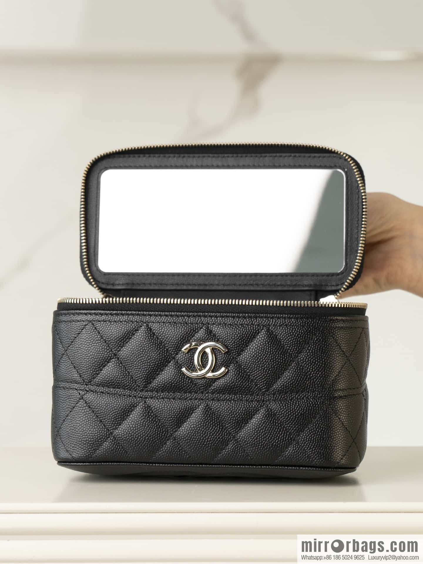 ππ‘ππ§ππ₯ πππ new, handle box bag, black gold lychee cow π€ AP4404