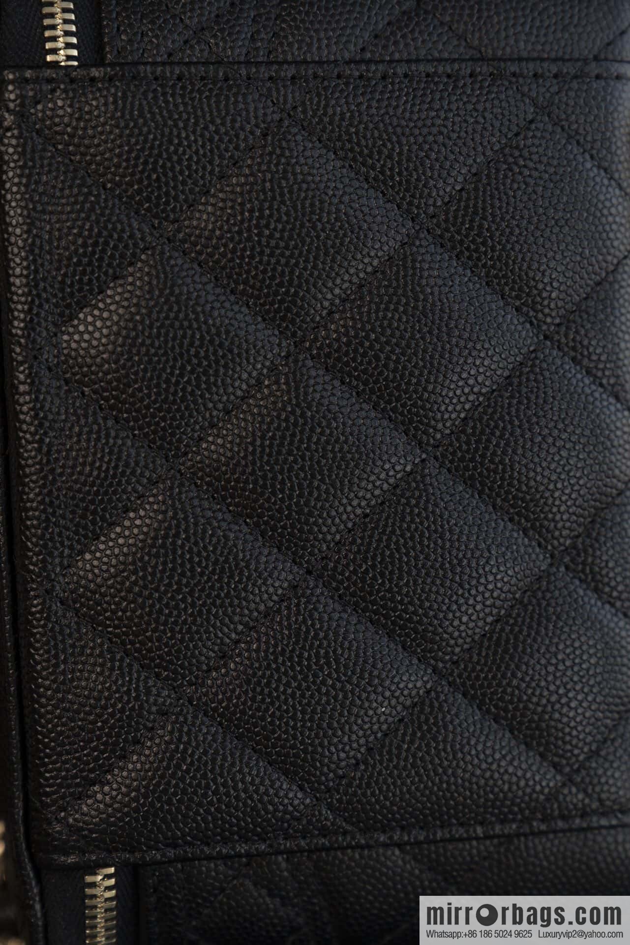 ππ‘ππ§ππ₯ πππ new, handle box bag, black gold lychee cow π€ AP4404