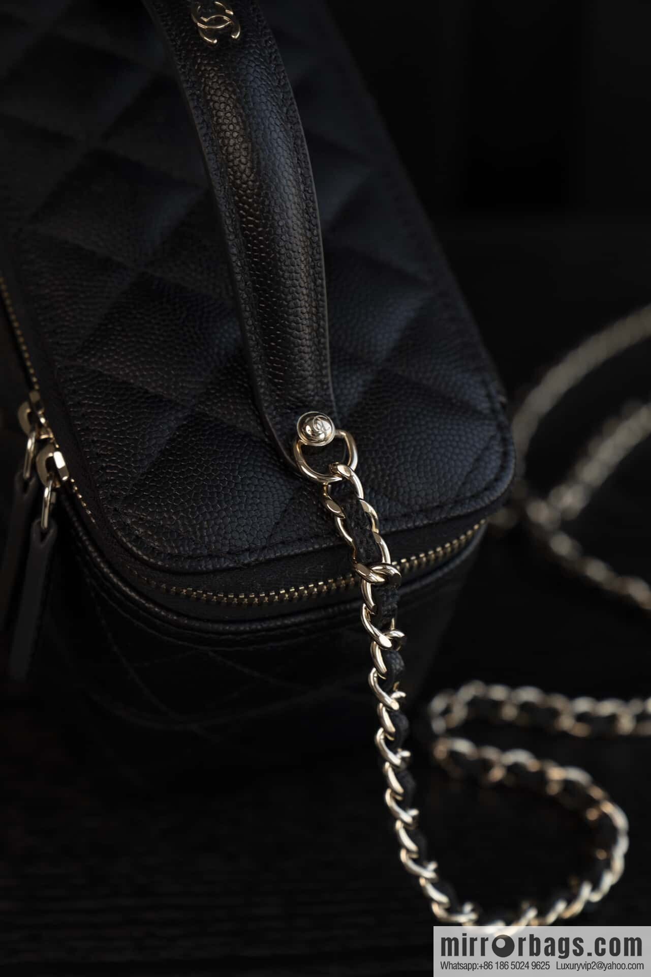 ππ‘ππ§ππ₯ πππ new, handle box bag, black gold lychee cow π€ AP4404