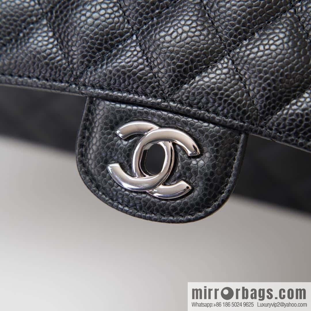 ℂ𝔽 𝗖𝗹𝗮𝘀𝘀𝗶𝗰 𝗙𝗹𝗮𝗽 | Original Caviar 🐂 Medium, Black Silver 🖤 A01112