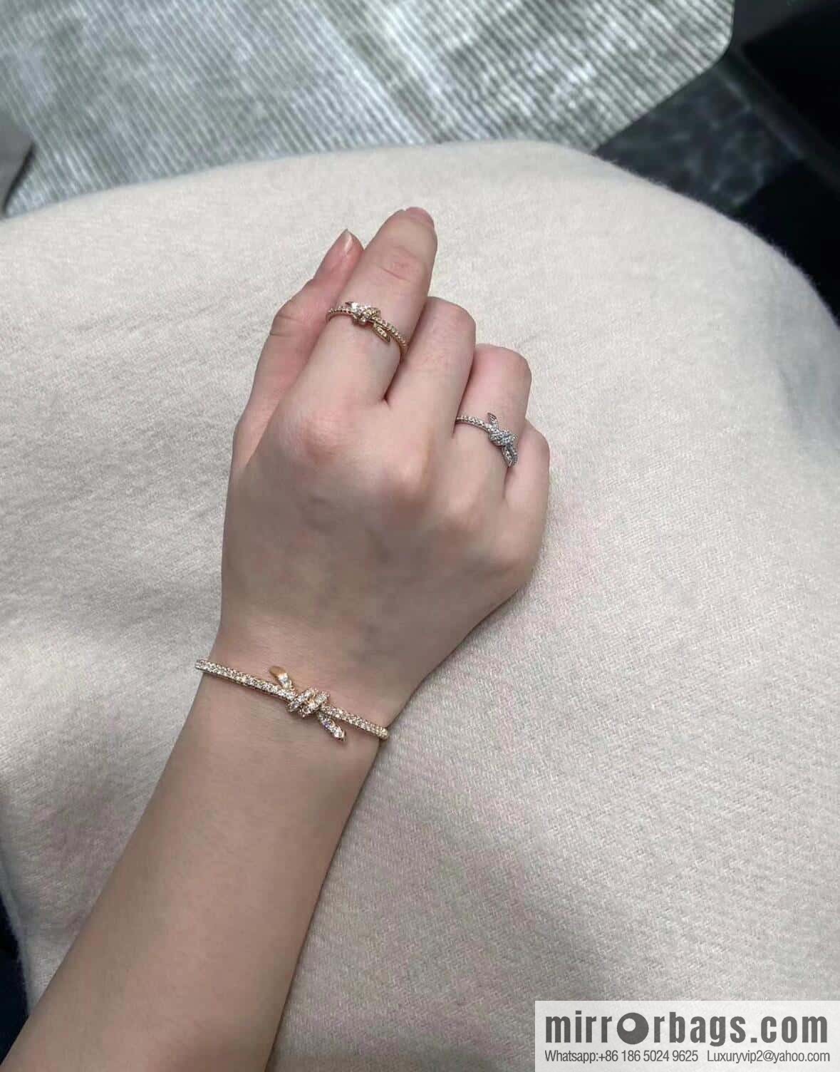 TIFFANY & Co. Tiffany Knot Series Bow Half Full Diamond Bracelet