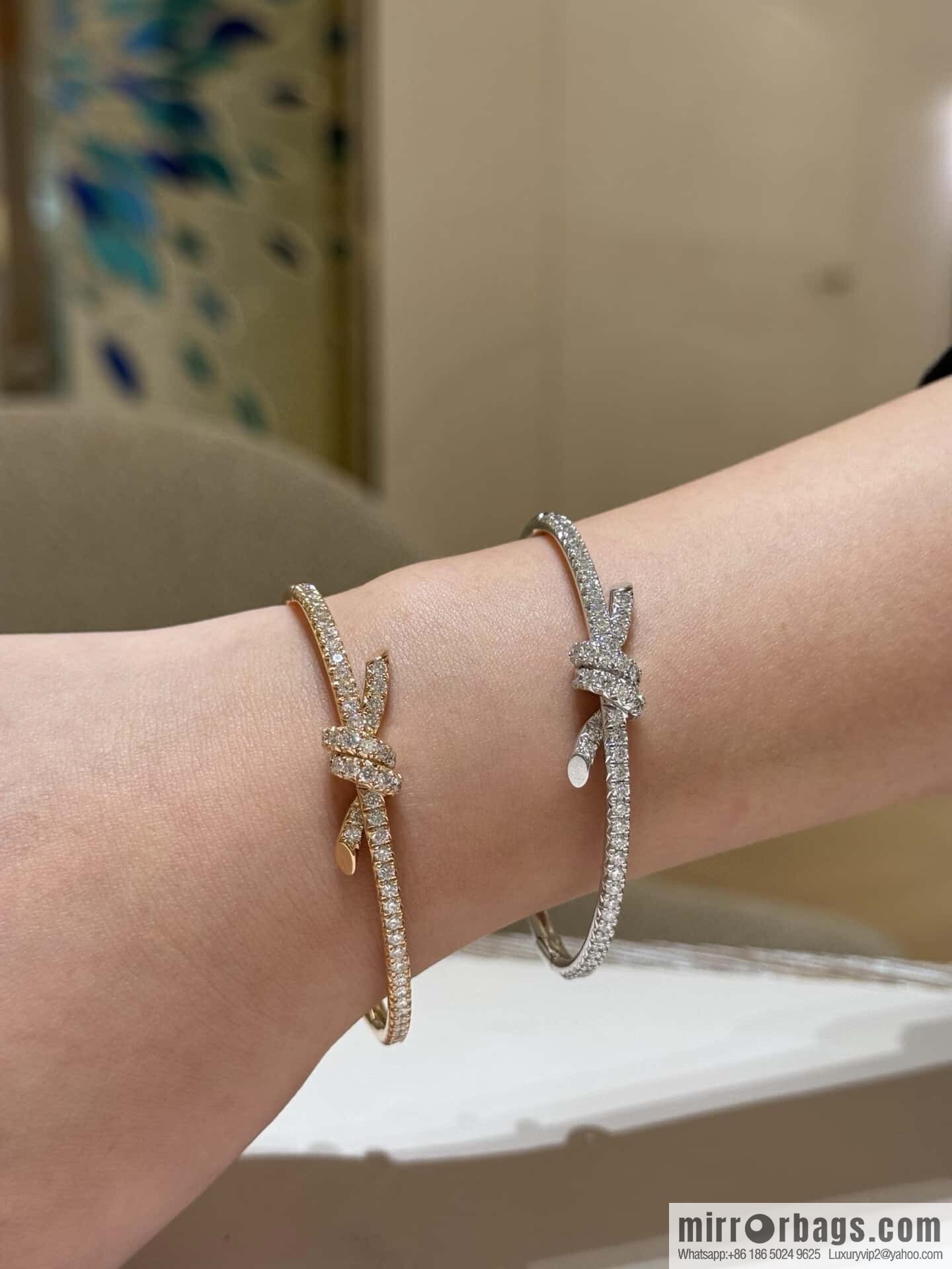 TIFFANY & Co. Tiffany Knot Series Bow Half Full Diamond Bracelet