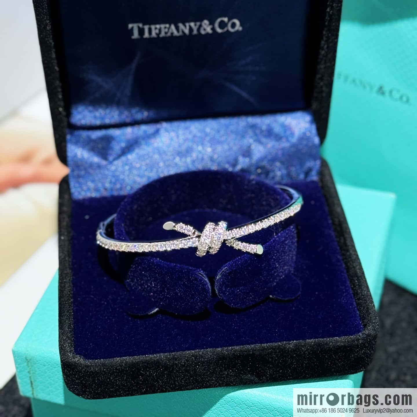 TIFFANY & Co. Tiffany Knot Series Bow Half Full Diamond Bracelet