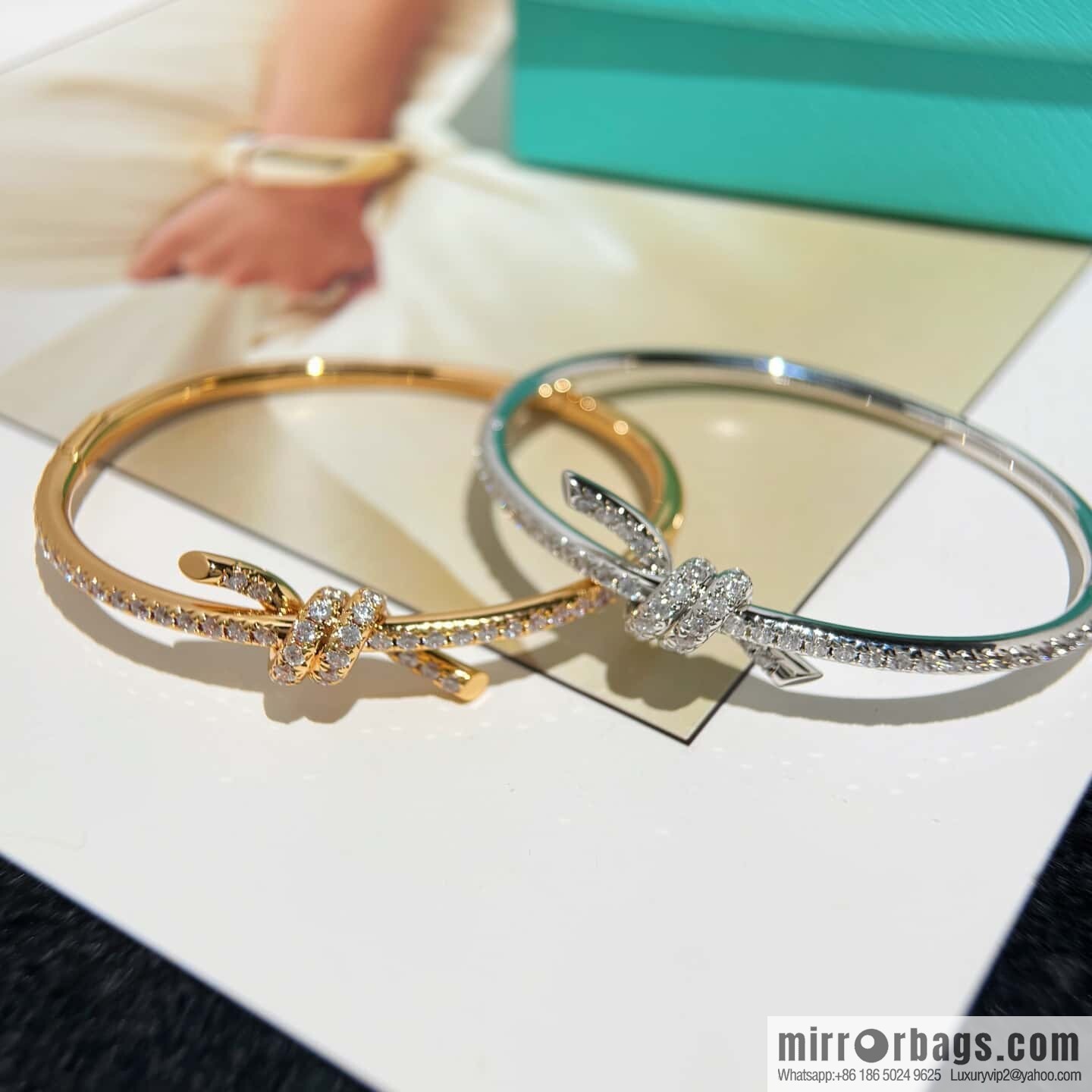 TIFFANY & Co. Tiffany Knot Series Bow Half Full Diamond Bracelet