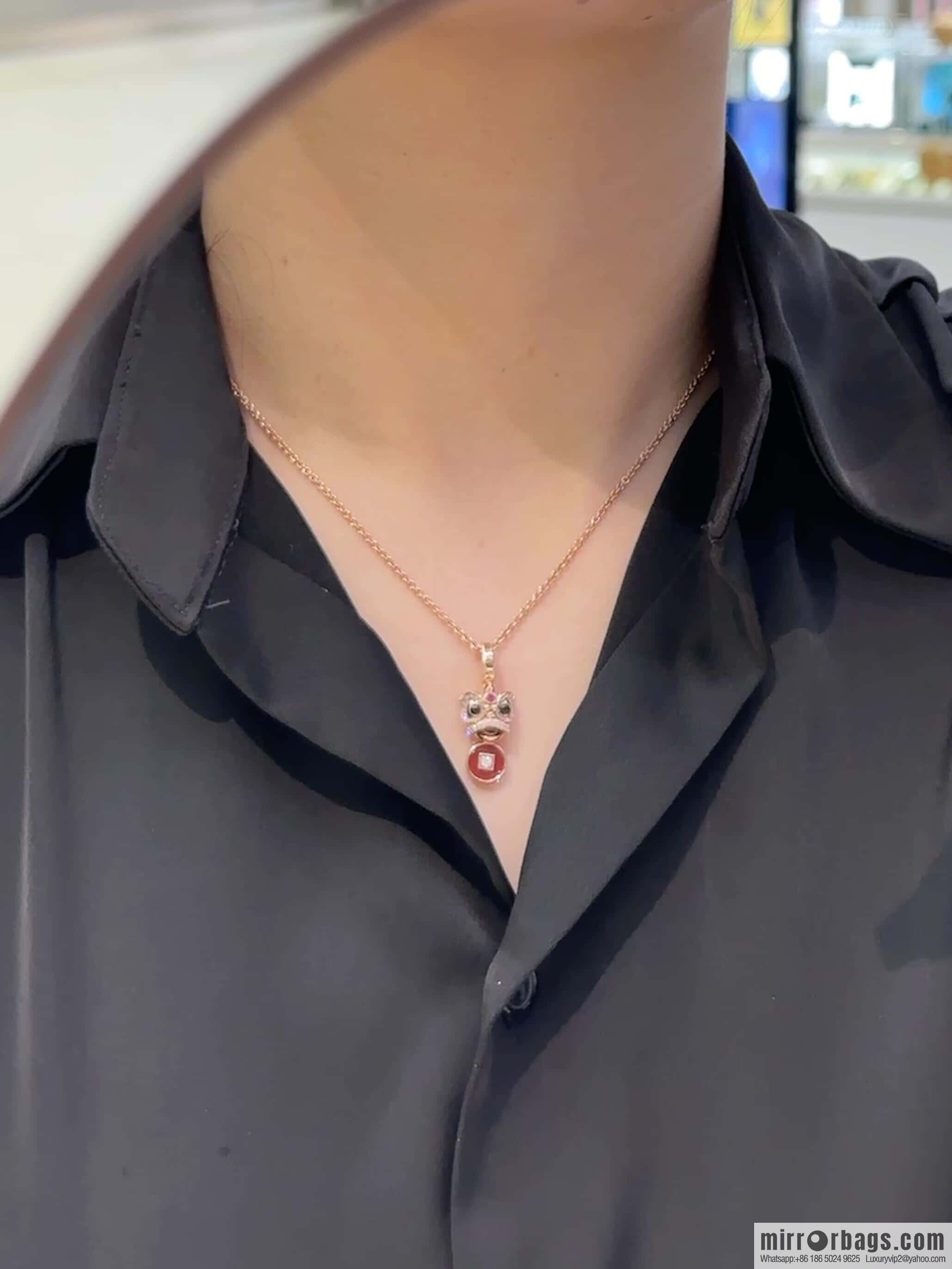 ❗️New ❗️ ☀️ Qeelin unicorn full diamond lion chalcedony copper coin necklace ☀️