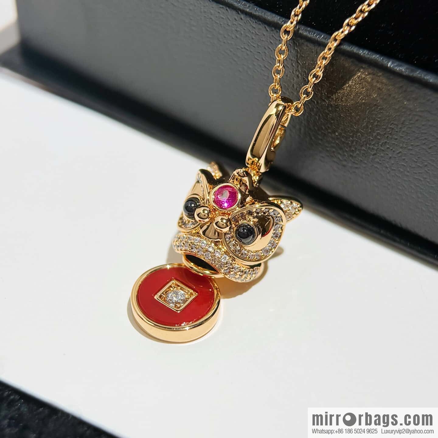 ❗️New ❗️ ☀️ Qeelin unicorn full diamond lion chalcedony copper coin necklace ☀️