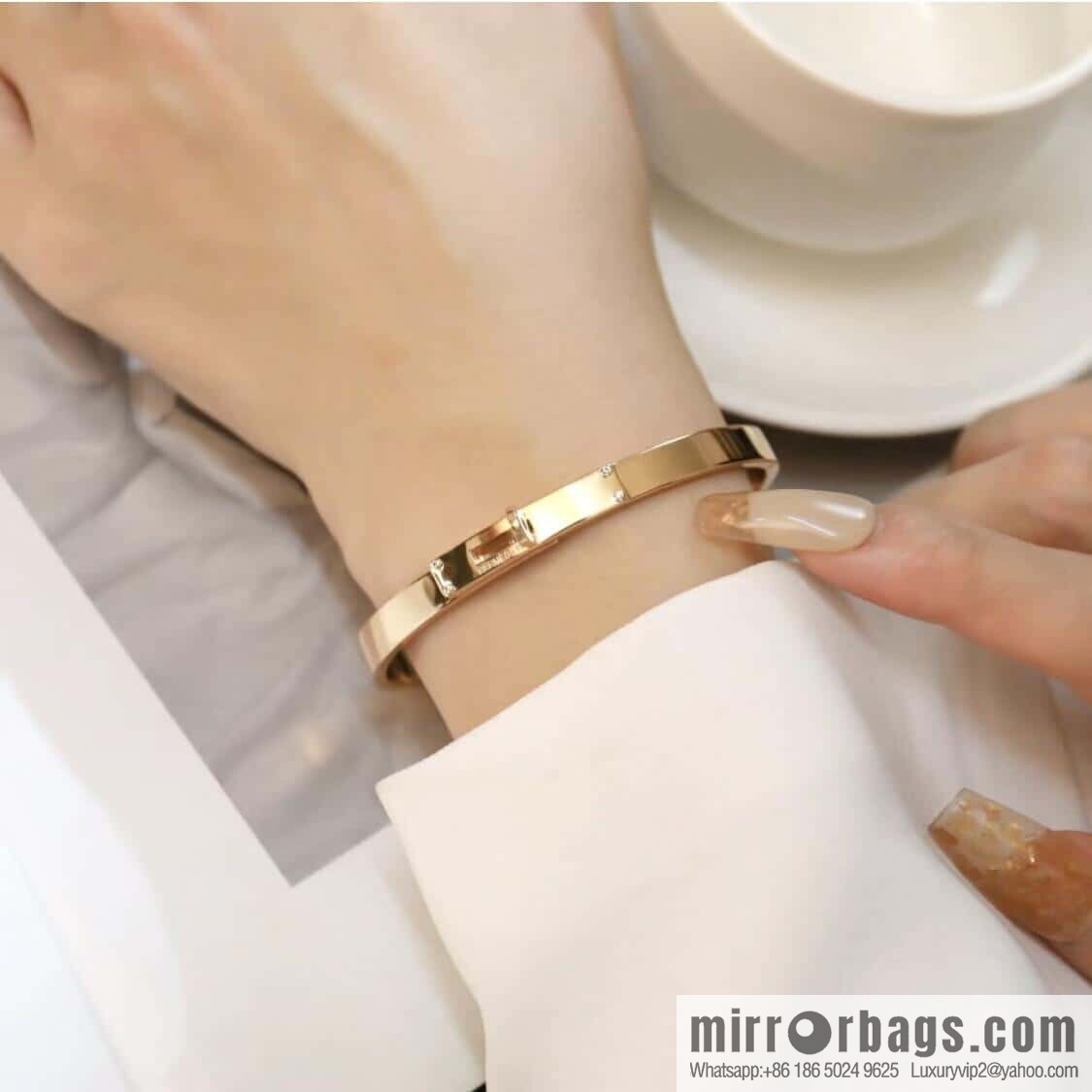 ❗️New ❗️ New ☑️ Hermes Kelly bracelet