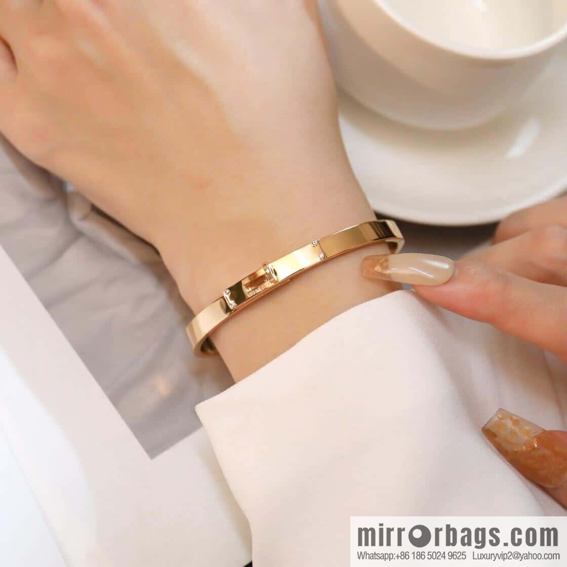 ❗️New ❗️ New ☑️ Hermes Kelly bracelet