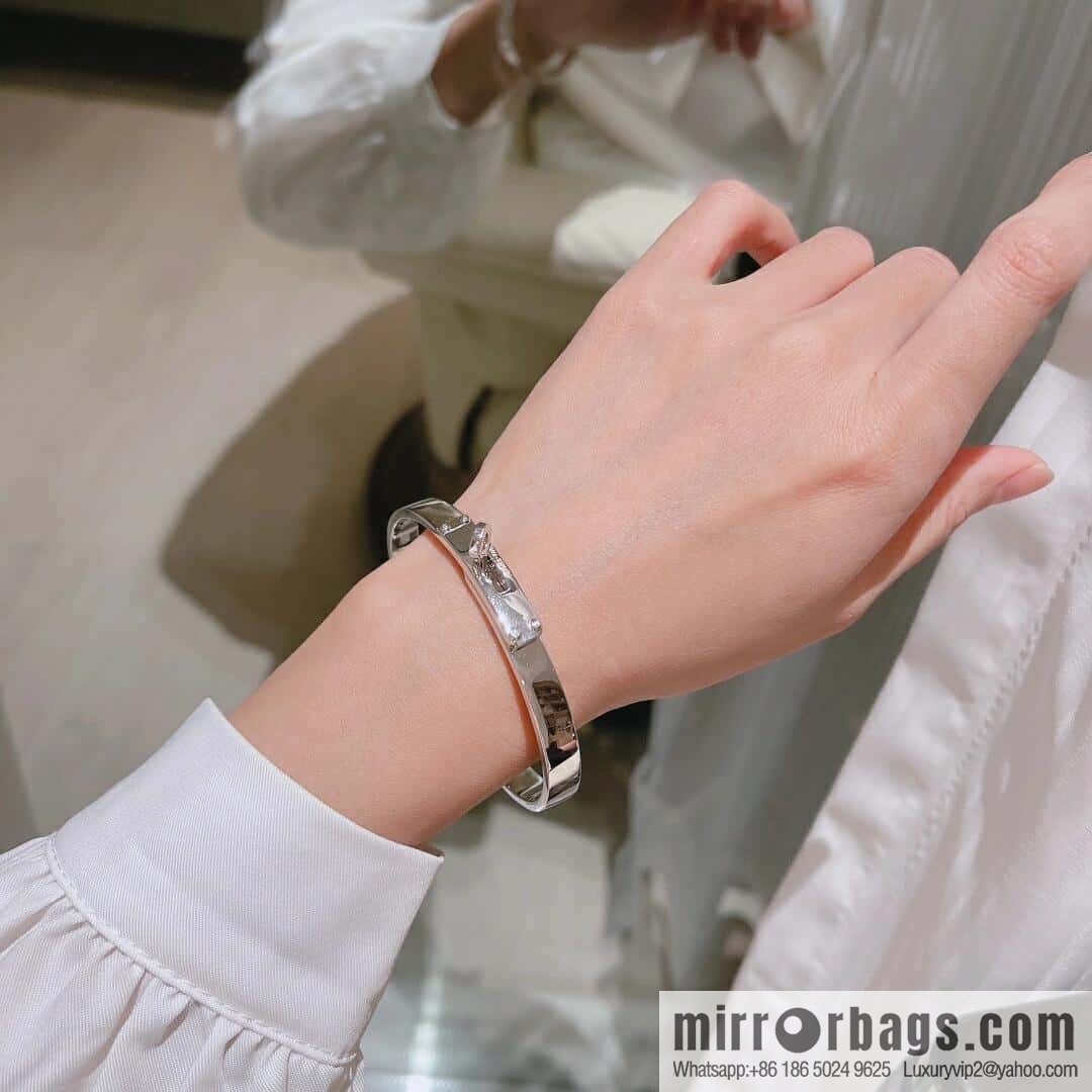 ❗️New ❗️ New ☑️ Hermes Kelly bracelet