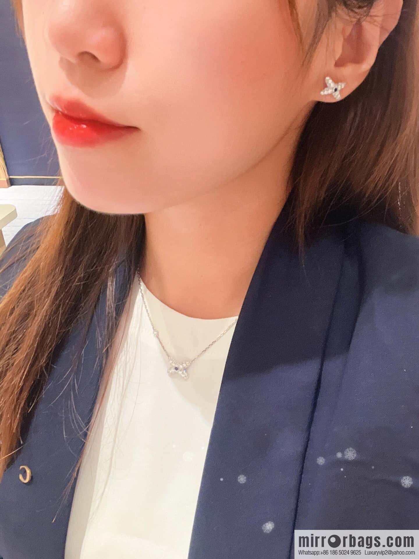 ☀️Chaumet Paris CHAUMET full diamond cross stud earrings