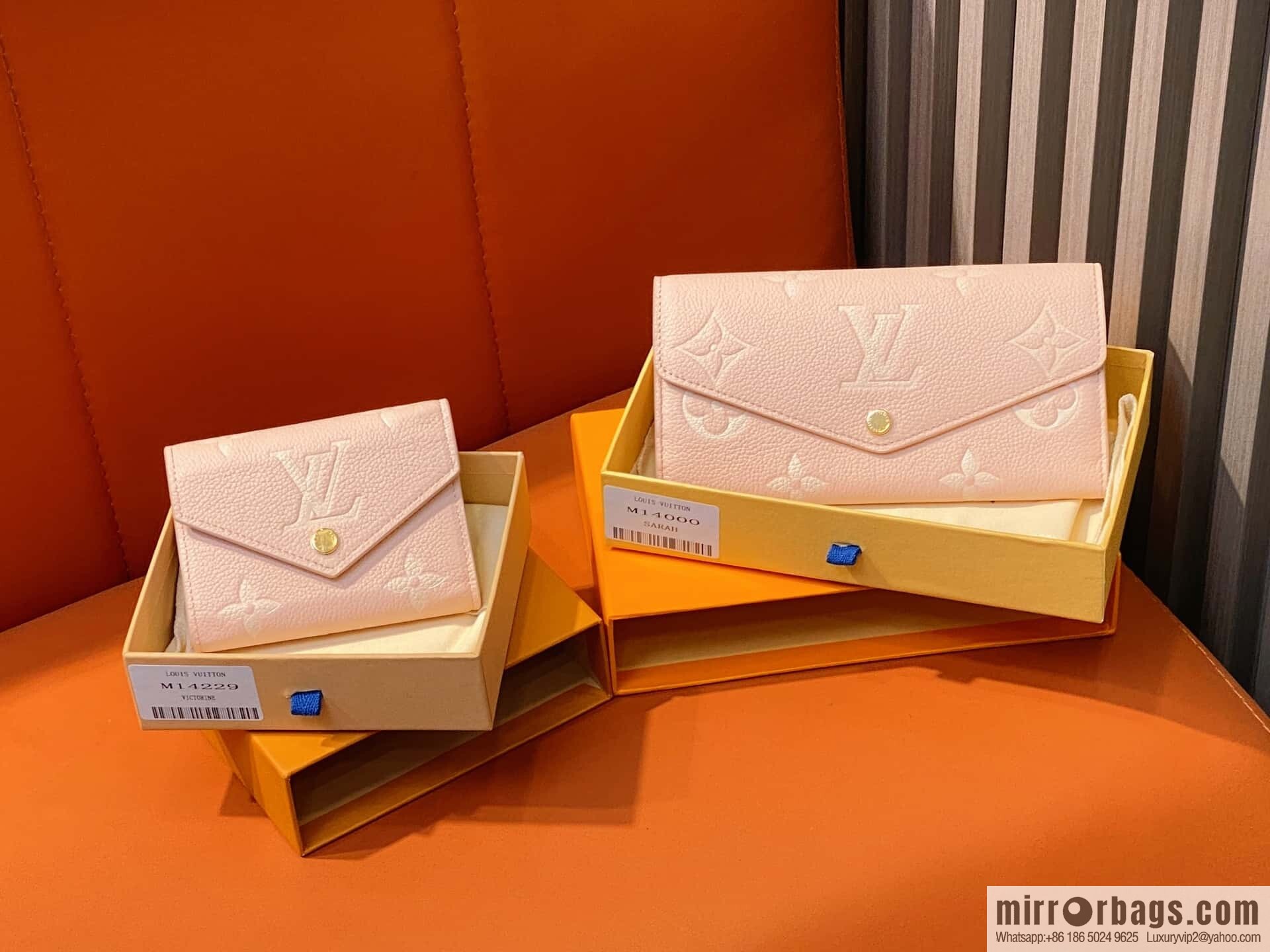 [Boutique‑grade] M14220 pink silk screen, full leather three-fold wallet VICTORINE wallet