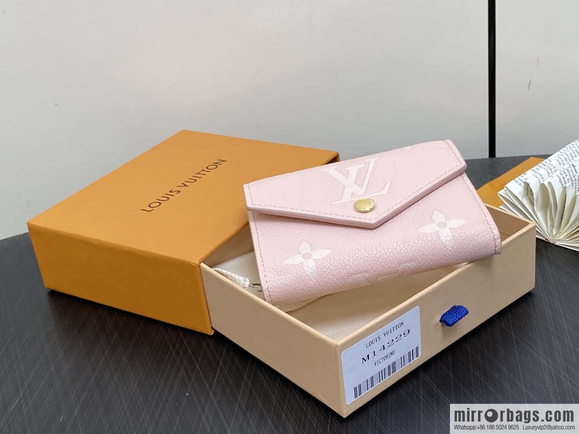 [Boutique‑grade] M14220 pink silk screen, full leather three-fold wallet VICTORINE wallet
