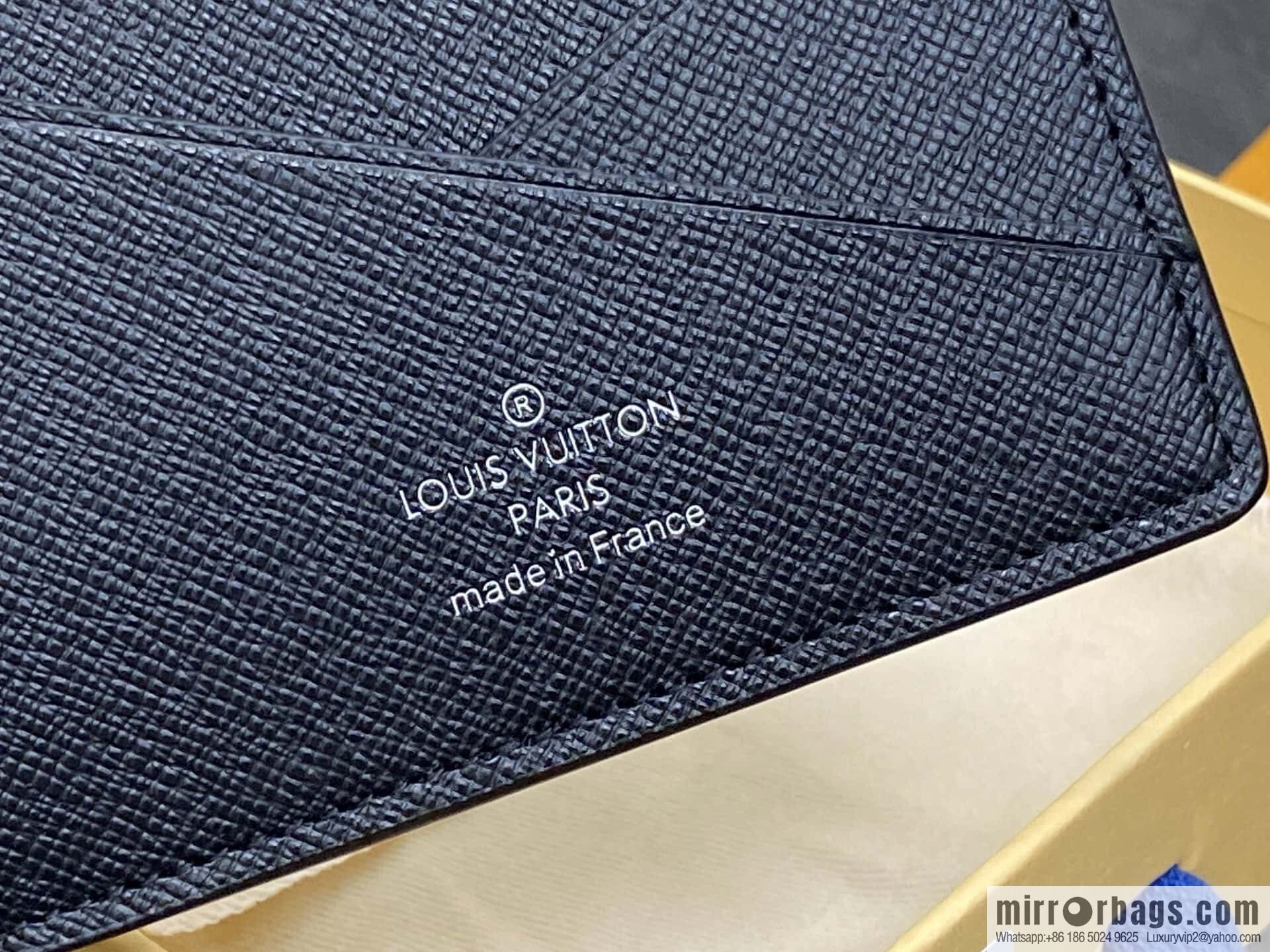 [Boutique‑grade] M13909 black gradual change short suit clip MULTIPLE short wallet