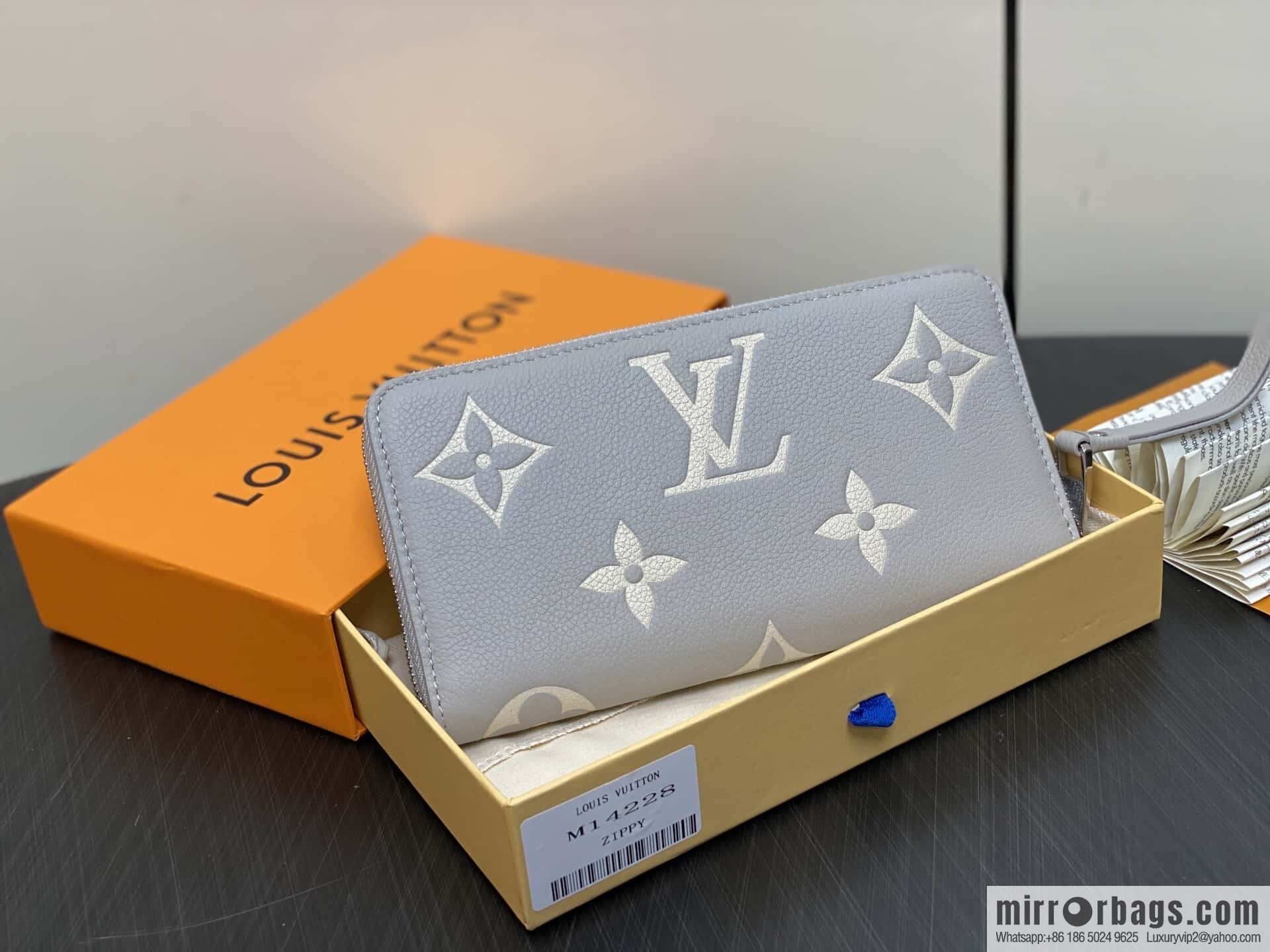 [Boutique‑grade] M14228 taro purple, full leather single zipper wallet zippy zipper wallet