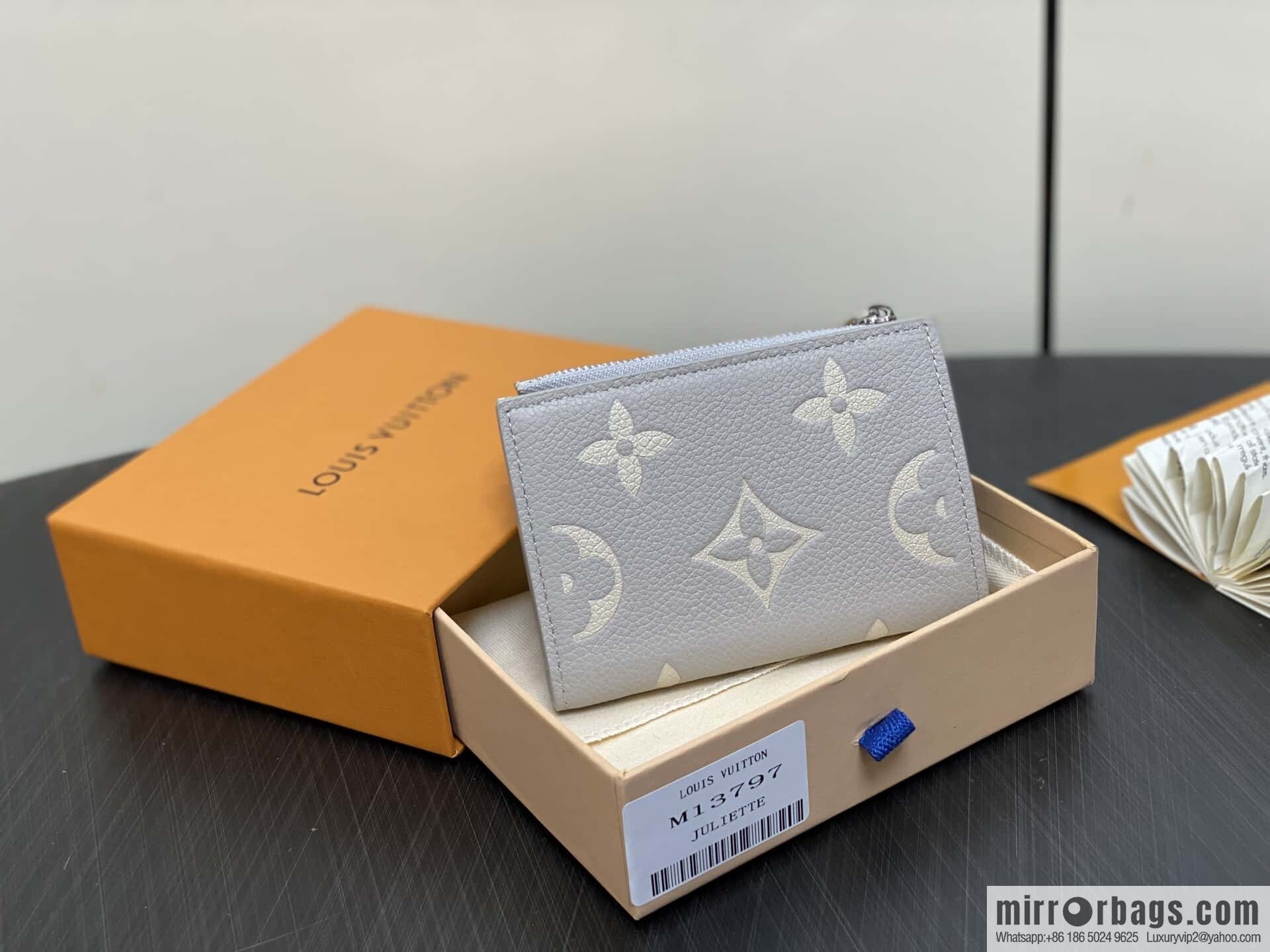 [Boutique‑grade] M13797 mashed taro purple (silk screen printing) full leather 20% off wallet Lisa wallet