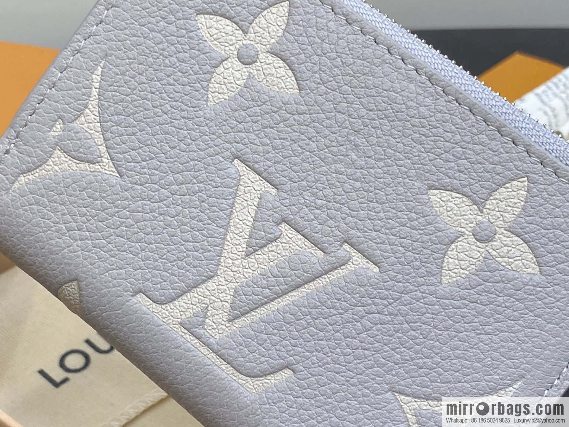 [Boutique‑grade] M13797 mashed taro purple (silk screen printing) full leather 20% off wallet Lisa wallet
