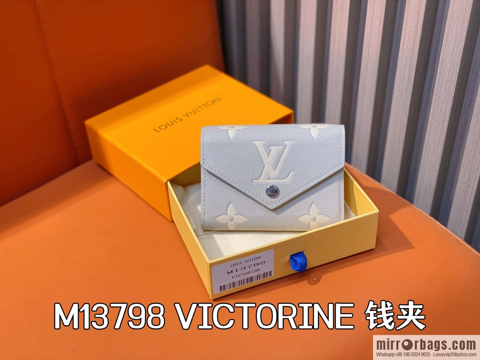 [Boutique‑grade] M13798 taro purple, full leather three-fold wallet VICTORINE wallet