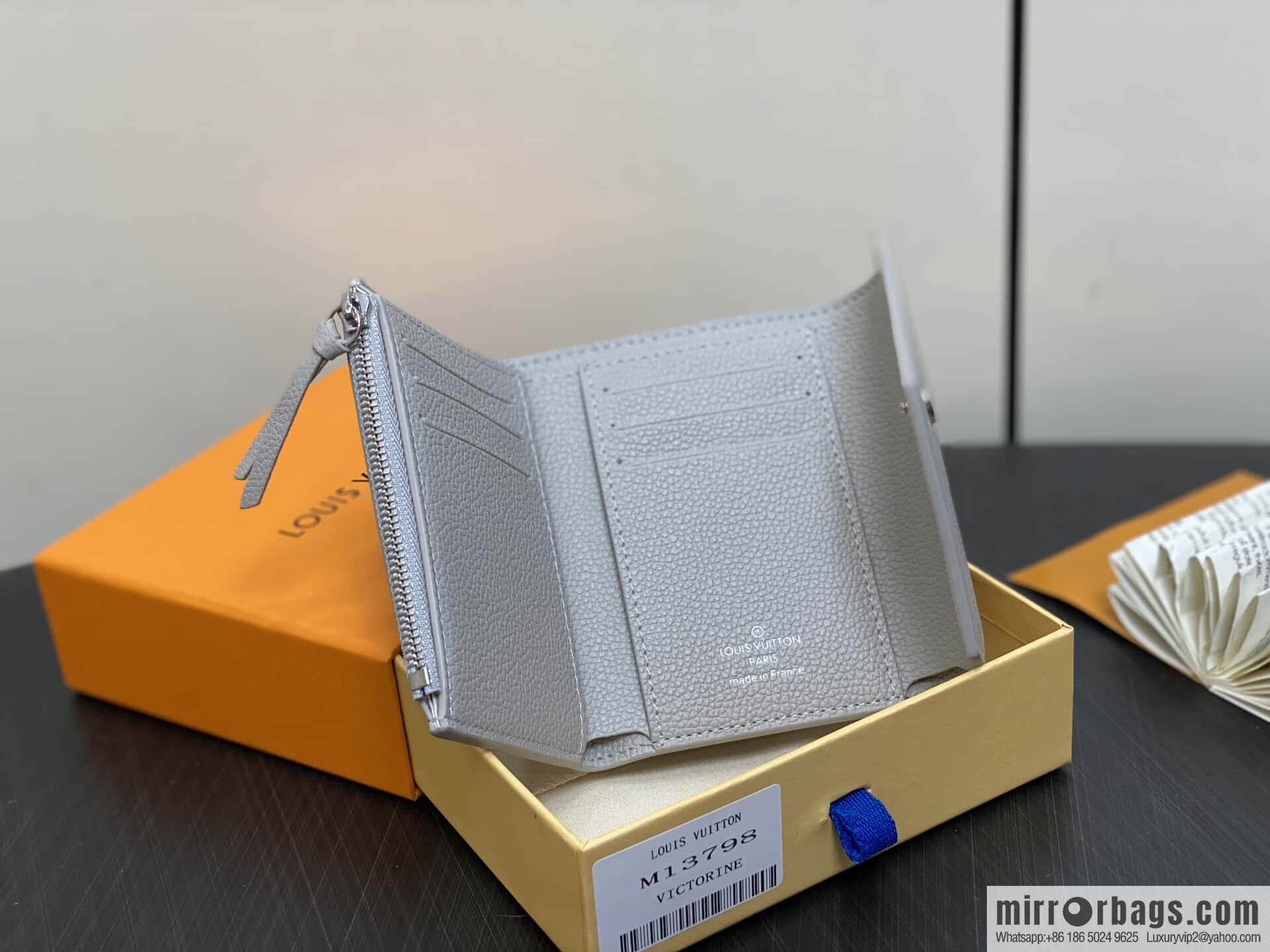 [Boutique‑grade] M13798 taro purple, full leather three-fold wallet VICTORINE wallet