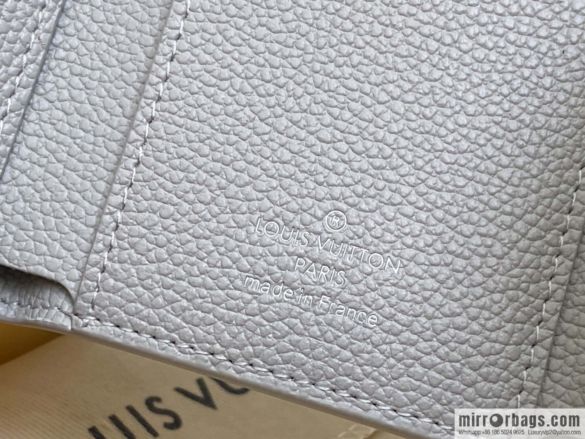 [Boutique‑grade] M13798 taro purple, full leather three-fold wallet VICTORINE wallet