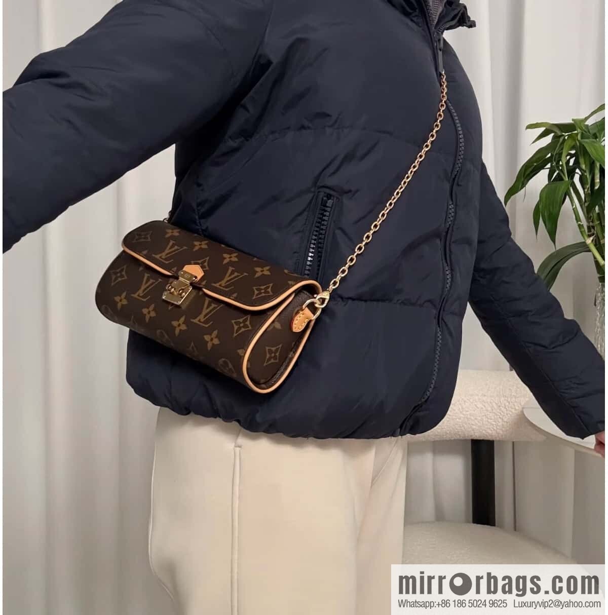 [Boutique‑grade] M13566 presbyopia, chain bag POCHETTE CAMILLE clutch bag handbag