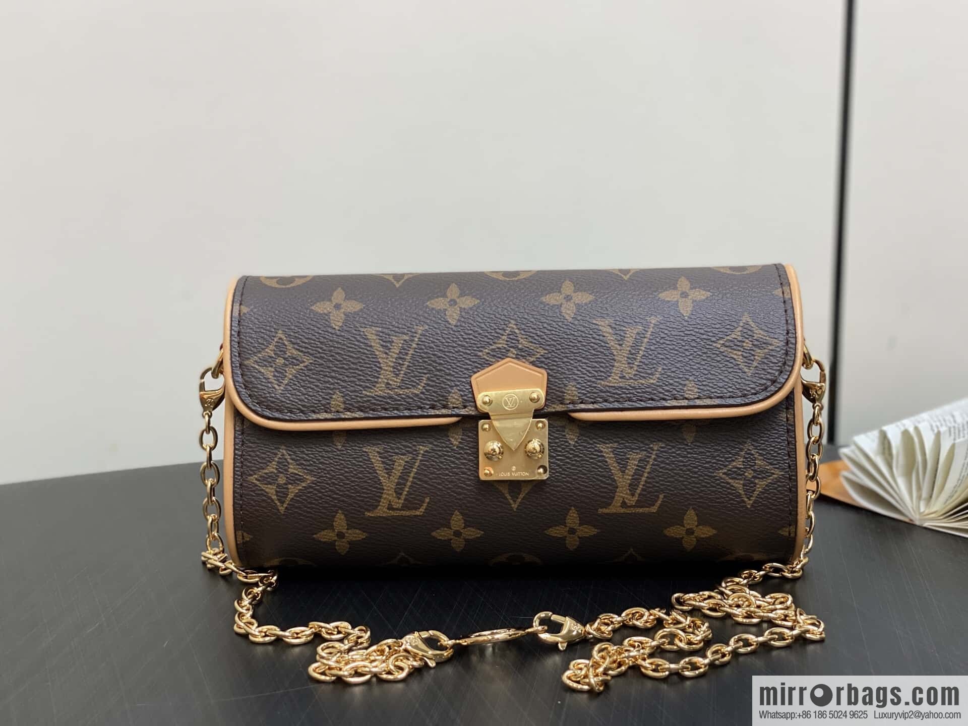 [Boutique‑grade] M13566 presbyopia, chain bag POCHETTE CAMILLE clutch bag handbag
